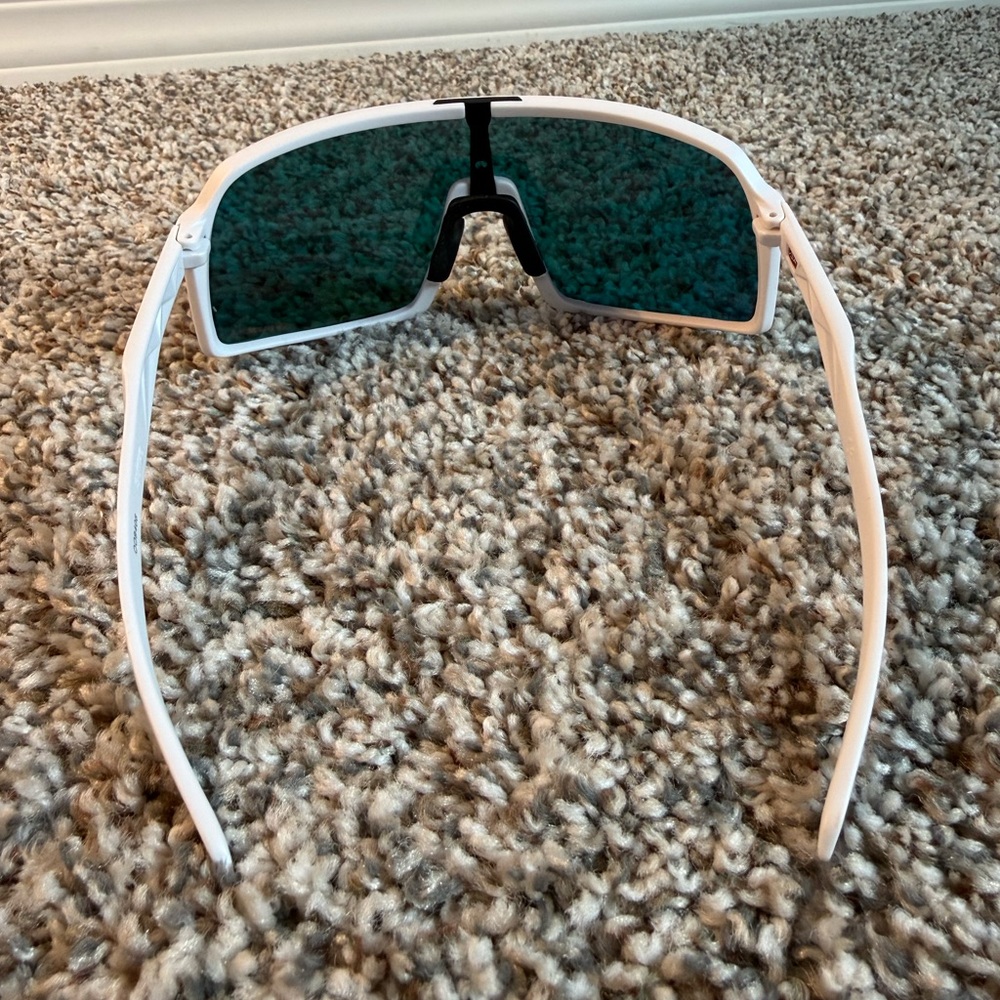 Oakley Sutros - Picture 7 of 7